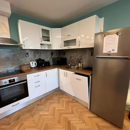 Al Malina 3Bdr Family Apt With Parking Space Near Airport And Iec 索菲亞 外观 照片